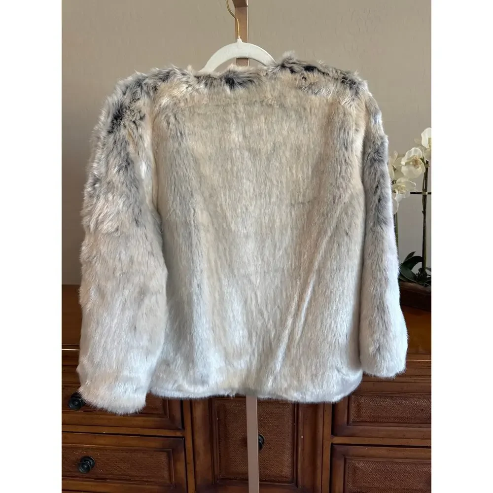 Kris’s Camila Faux Fur Jacket Glacial NWT Sold Out $398 - Picture 4 of 5